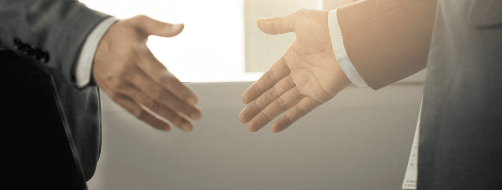 Como escolher um fornecedor de presentes corporativos personalizados - LeBlank Corporativo