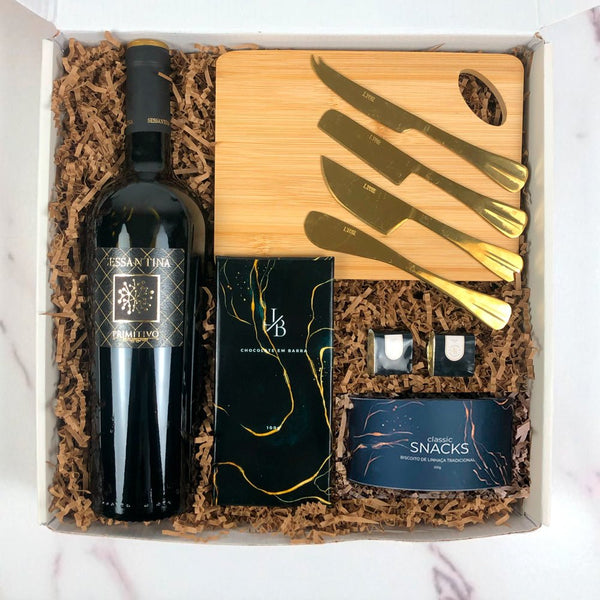 Kit Presente Corporativo Sessantina Primitivo com Faca de Queijos Dourada - LeBlank Corporativo