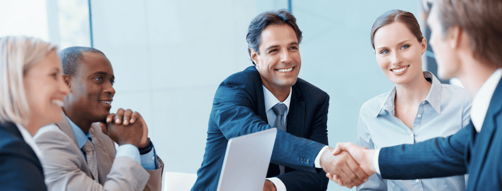 Como escolher o melhor presente para diretores? - LeBlank Corporativo