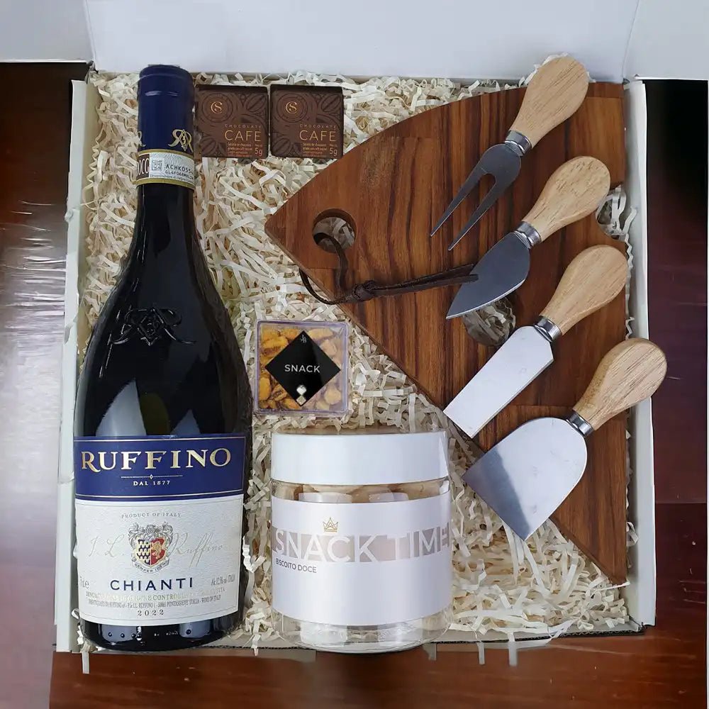 Kit Presente Corporativo Tabua de Queijos e Vinho Italiano Ruffino Chianti - LeBlank Corporativo